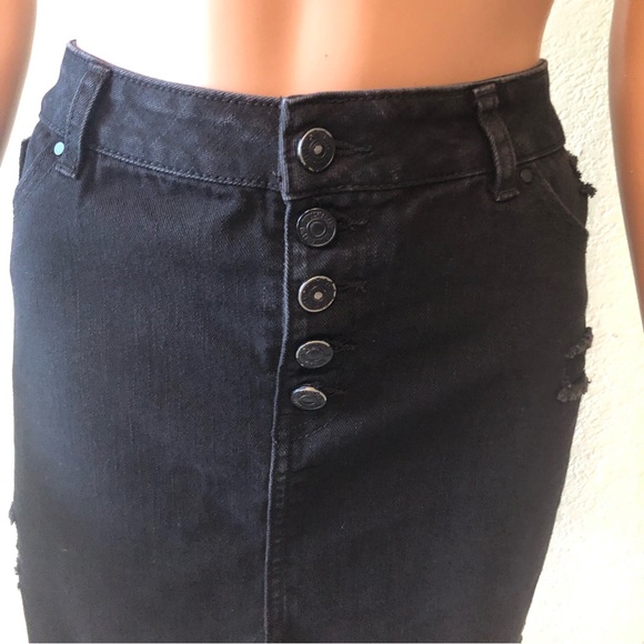 Rewash Brand Women’s Size 13(31) Black Mini Denim Jeans Skirt Ripped Button-Fly - Picture 15 of 16